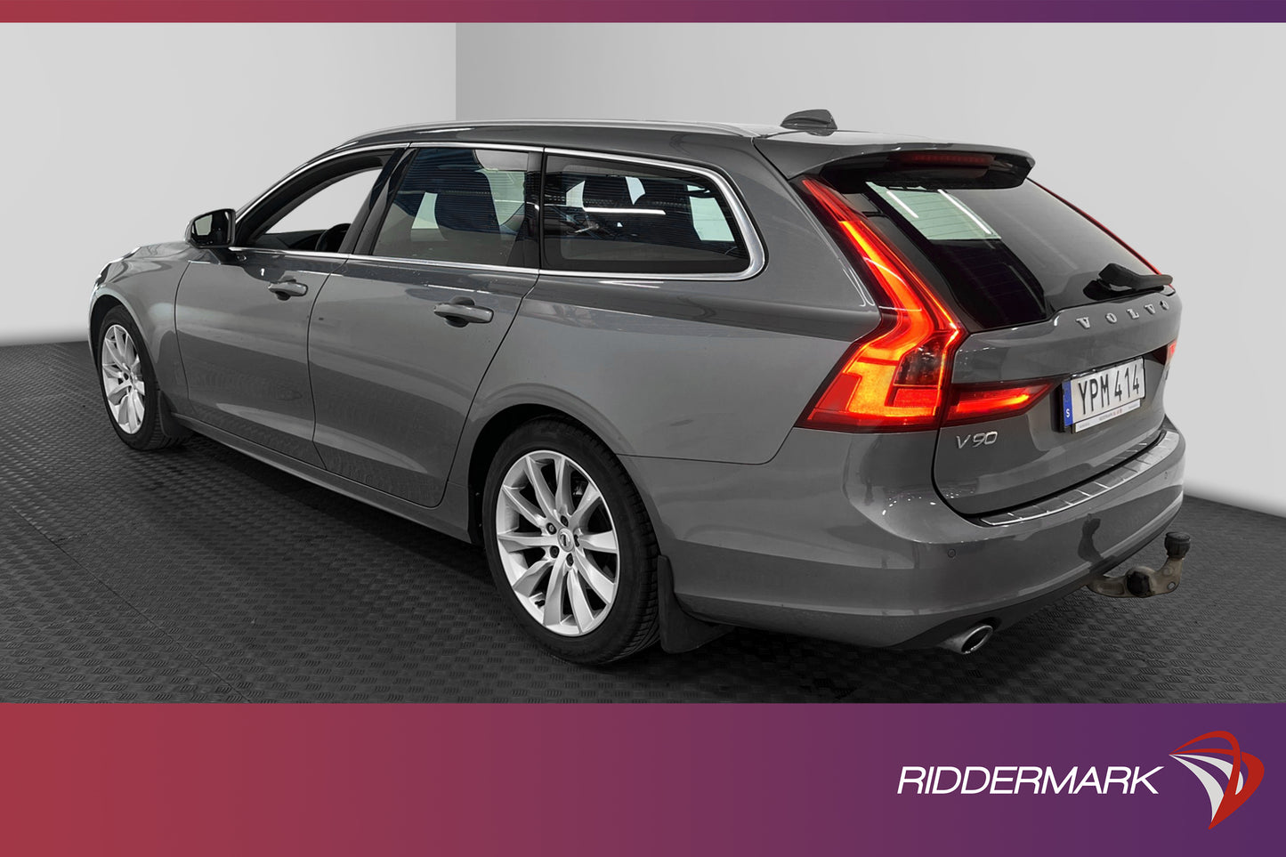 Volvo V90 D4 AWD Momentum Advanced D-värm VOC Drag Rattvärme