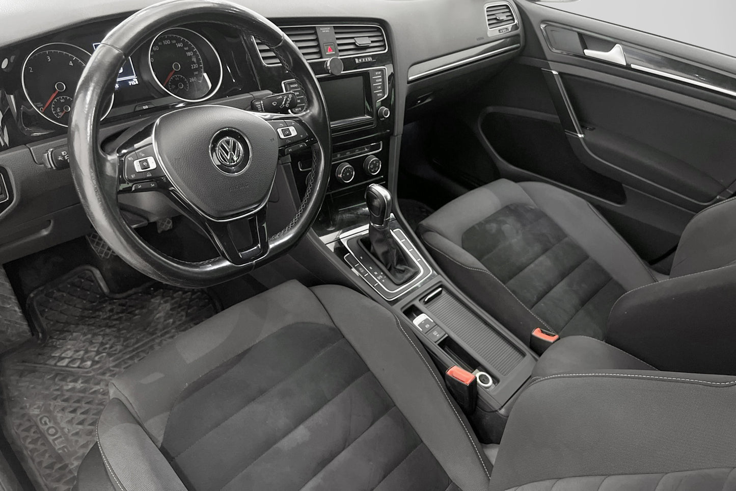 Volkswagen Golf 2.0 TDI 150hk Drag B-Kam Adaptiv Kamrem Bytt