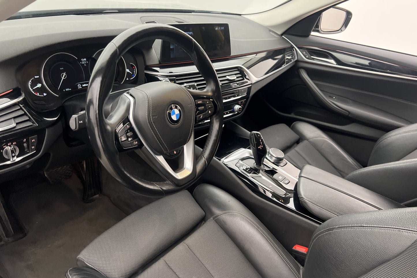 BMW 520 d xDrive 190hk Sport line Cockpit HiFi Kamera Drag