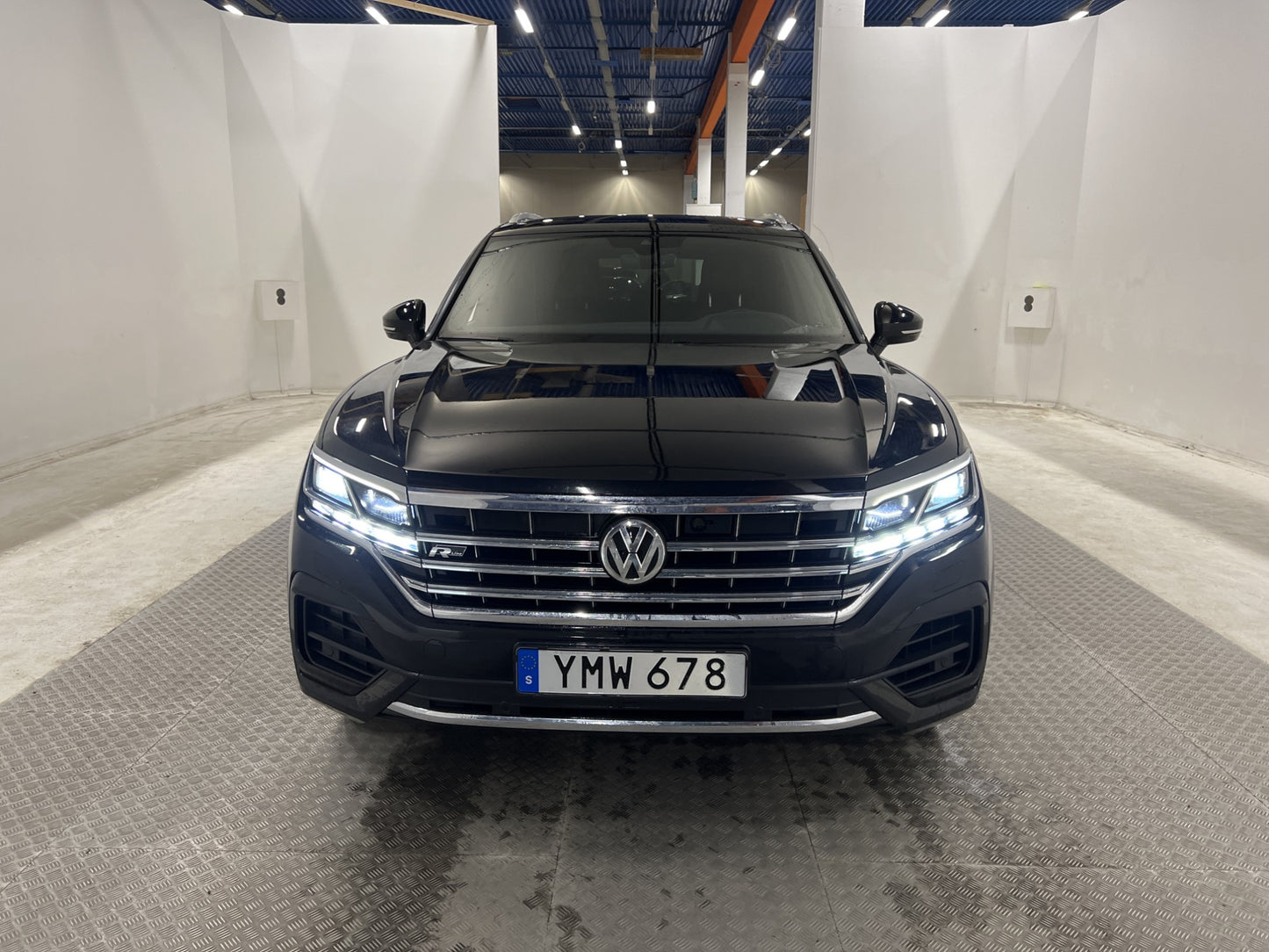 Volkswagen Touareg 3.0 TDI 4M R-Line Värmare Skinn Drag MOMS