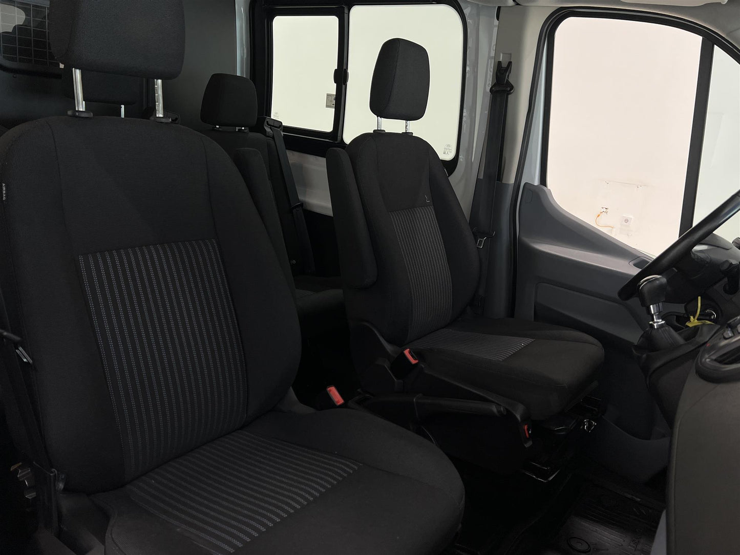 Ford Transit 350 Crew Van 5-Sits 170hk Värmare Drag MOMS