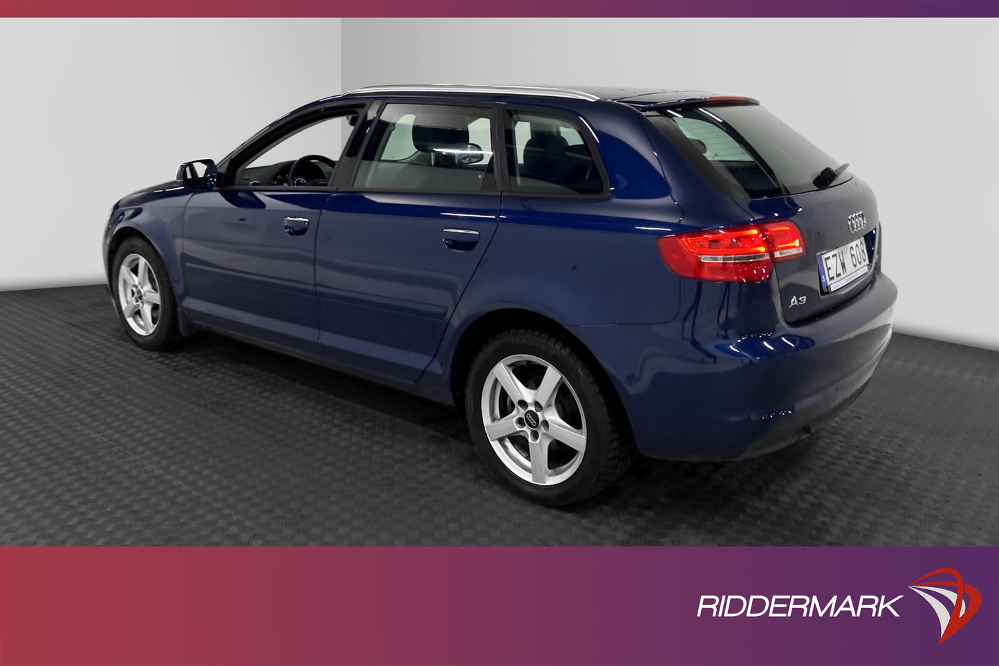 Audi A3 Sportback TDI 105hk Attraction Halvskinn Sensorer