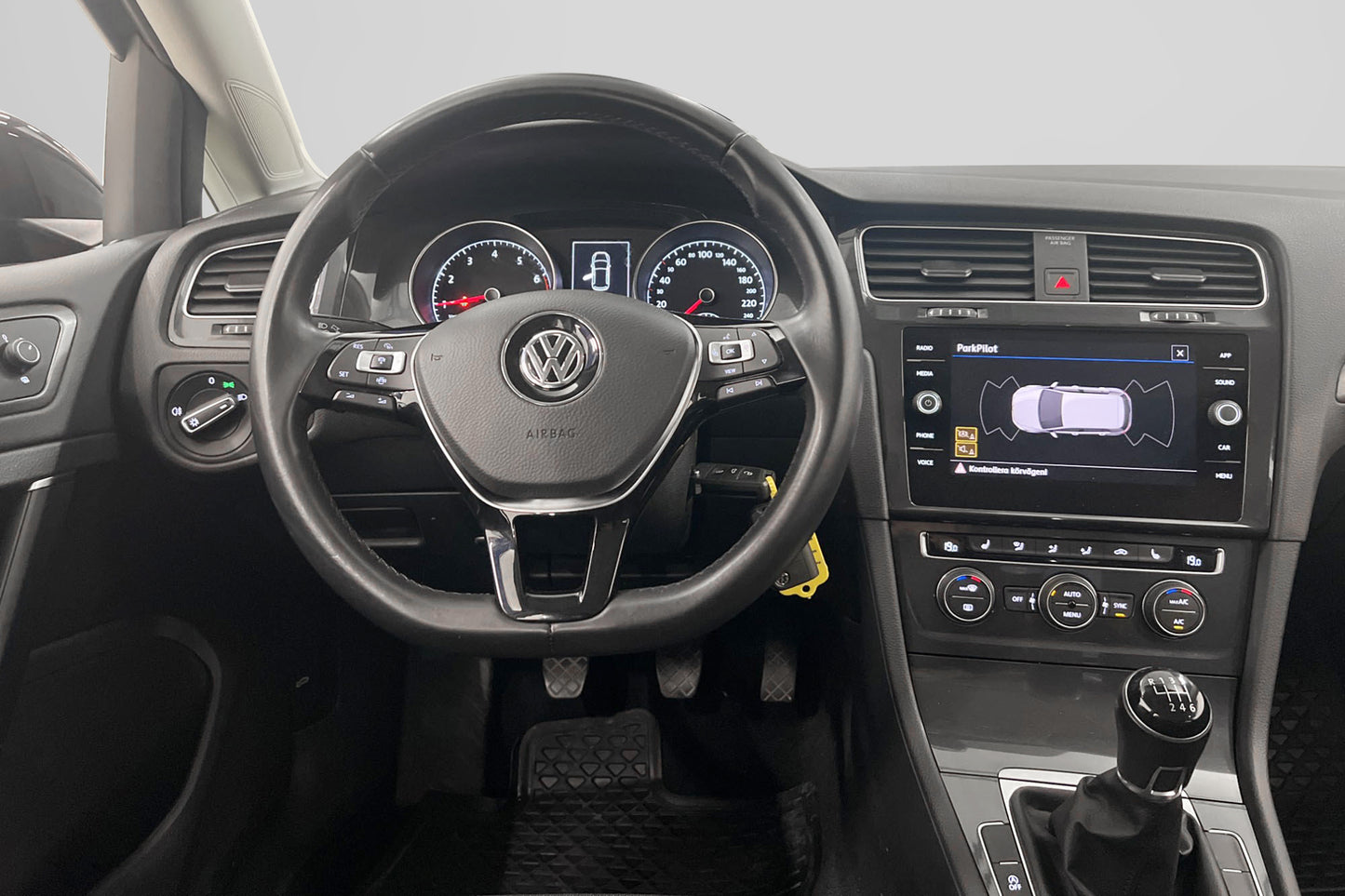 Volkswagen Golf 1.0 TSI 115hk P-Sensorer Adaptiv 3511Mil