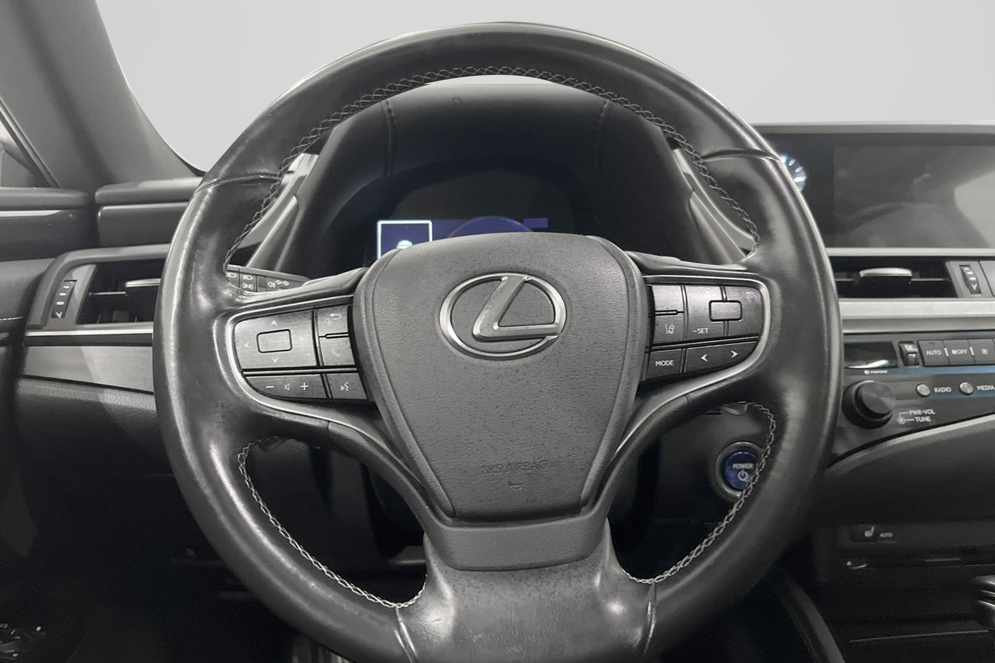 Lexus ES 300h 2.5 E-CVT 218hk Navi Skinn Taklucka B-Kamera