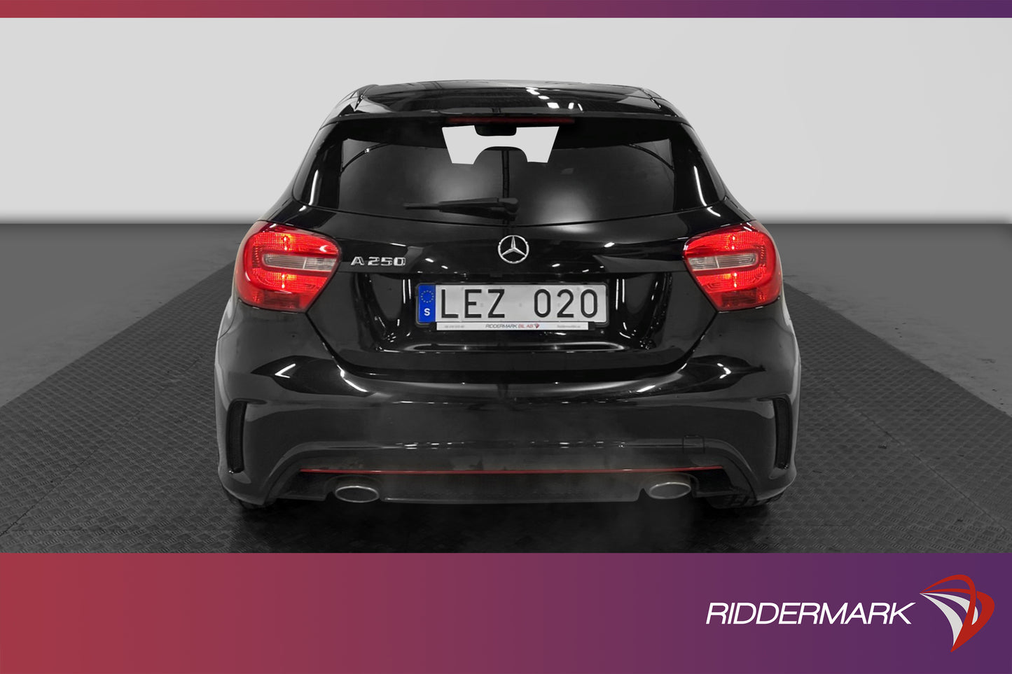 Mercedes-Benz A 250 AMG Panorama Backkamera 211hk