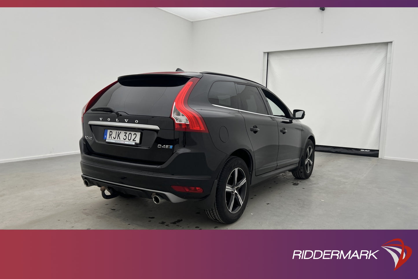 Volvo XC60 D4 AWD 190hk R-Design D-Värm Kamera Navi VOC Drag