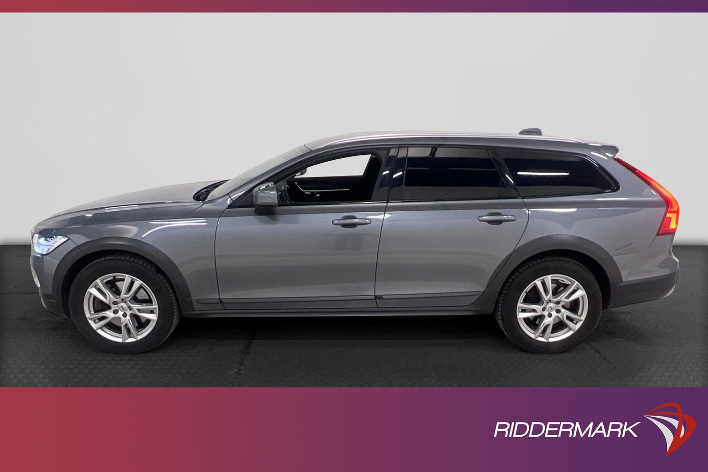 Volvo V90 Cross Country D4 AWD 190hk Momentum Drag Välservad