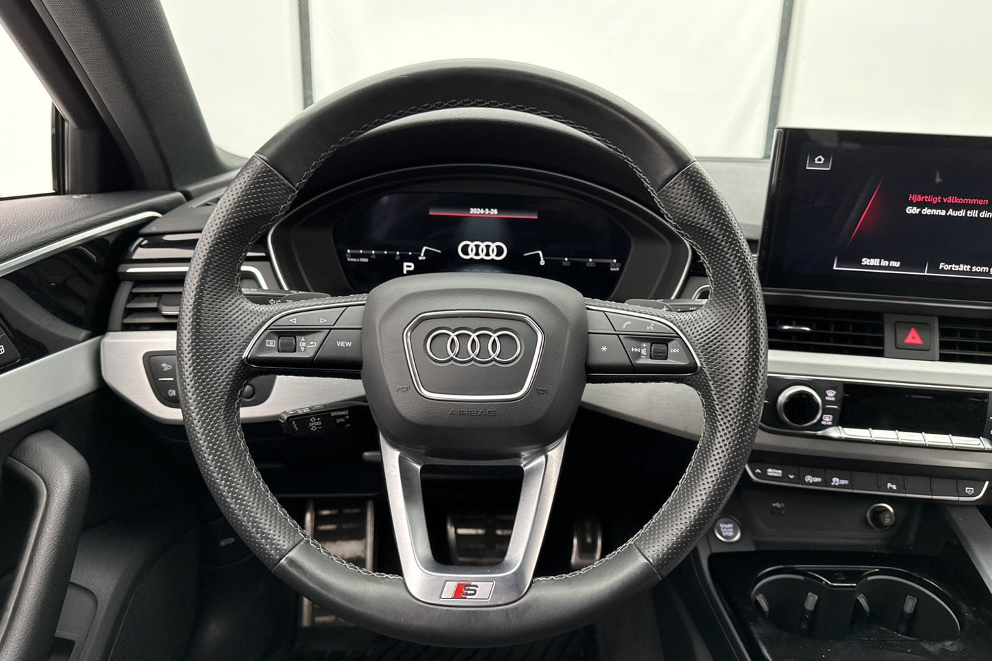 Audi A4 40 TDI Q 190hk S-Line Cockpit Värmar Kamera Nav Drag