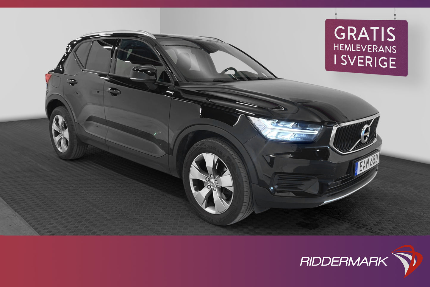 Volvo XC40 T4 AWD 190hk Momentum Värmare Carplay VOC Navi