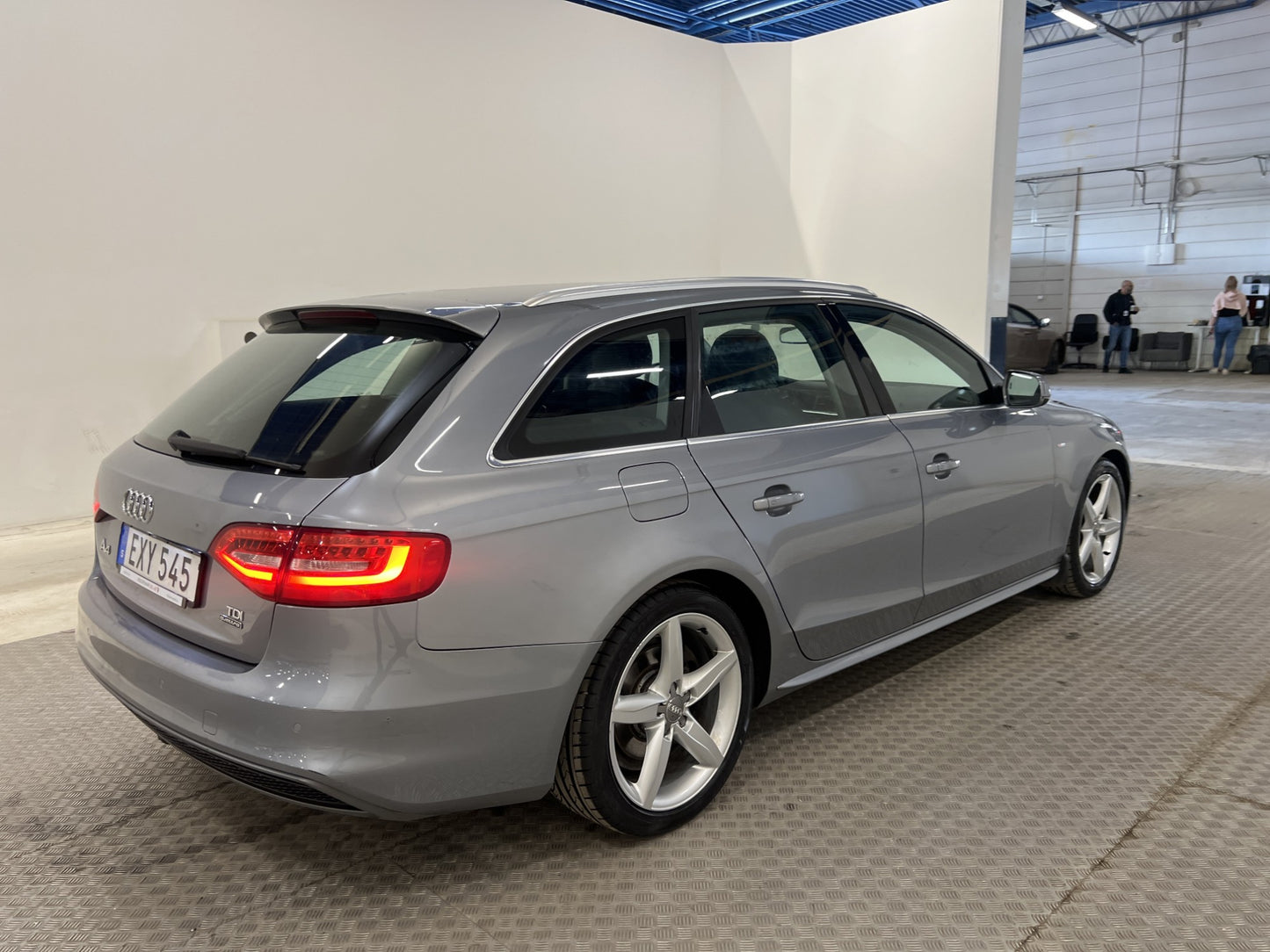 Audi A4 Avant 2.0 Quattro 190hk P-Sensorer Skinn Farthållare