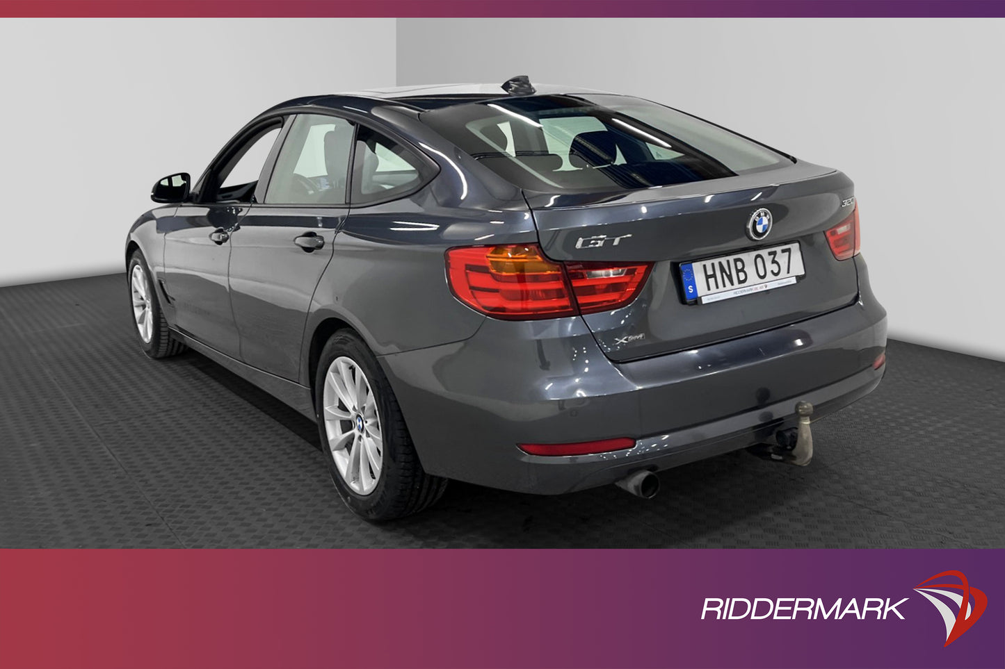 BMW 320i xDrive Gran Turismo 184hk Pano B-kamera Navi Drag