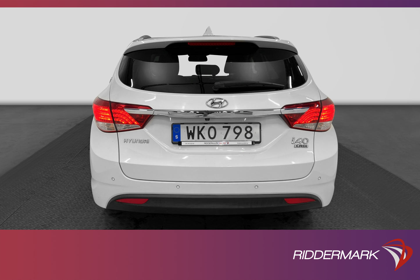 Hyundai i40 cw 1.7 CRDi Comfort Navi B-kamera Nyservad 136hk