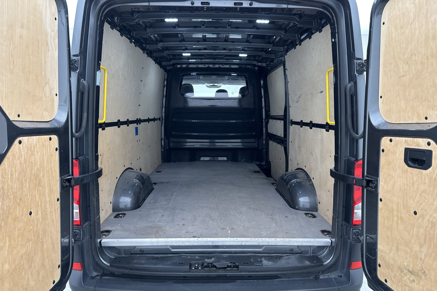 Volkswagen Crafter L2 177hk 4M D-Värmare Drag MOMS 1-Ägare