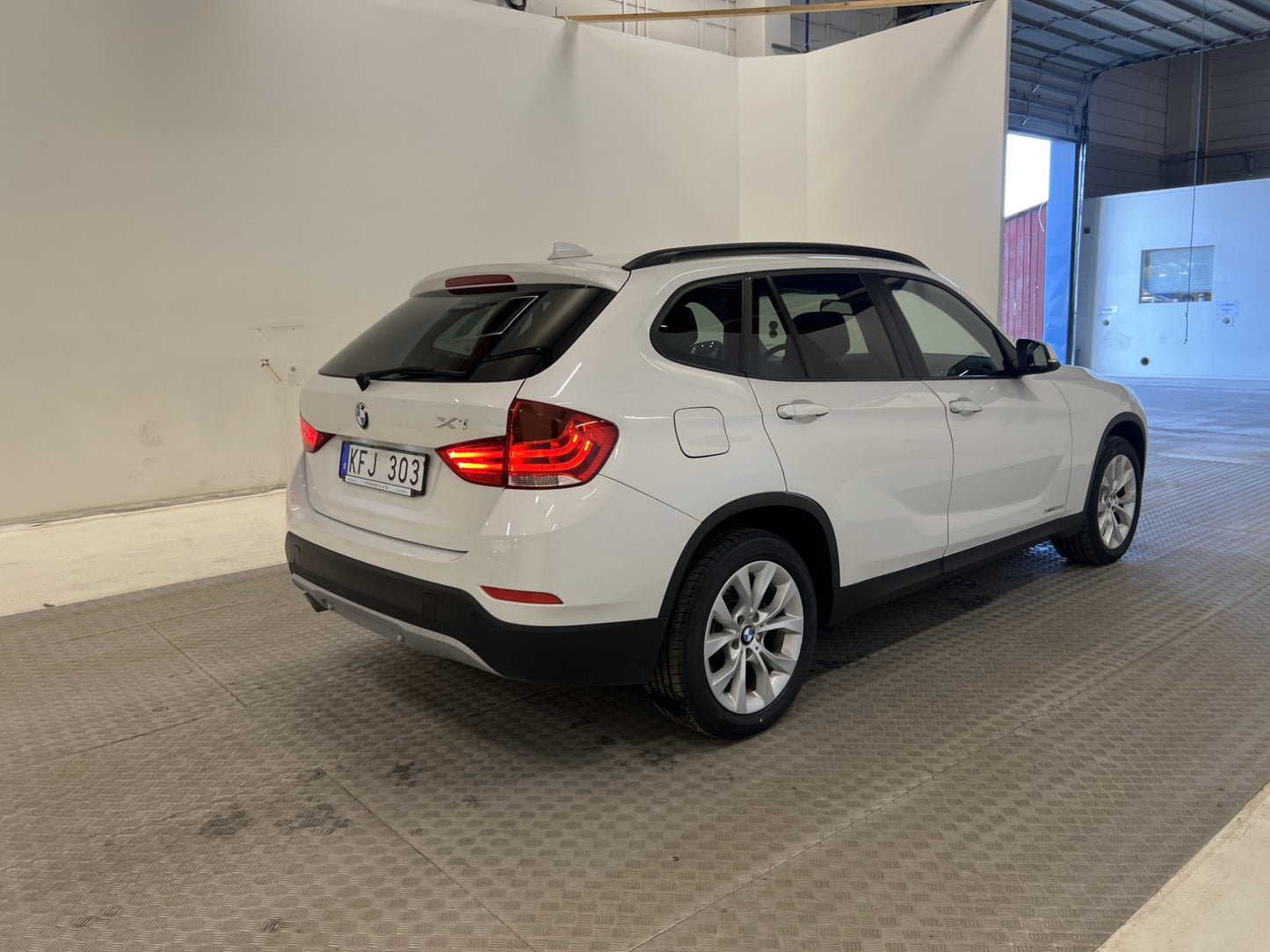 BMW X1 xDrive20d 184hk HiFi Värm Navi Rattvärme PDC Välserv