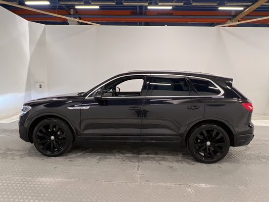 Volkswagen Touareg 3.0 TDI 4M R-Line Värmare Skinn Drag MOMS