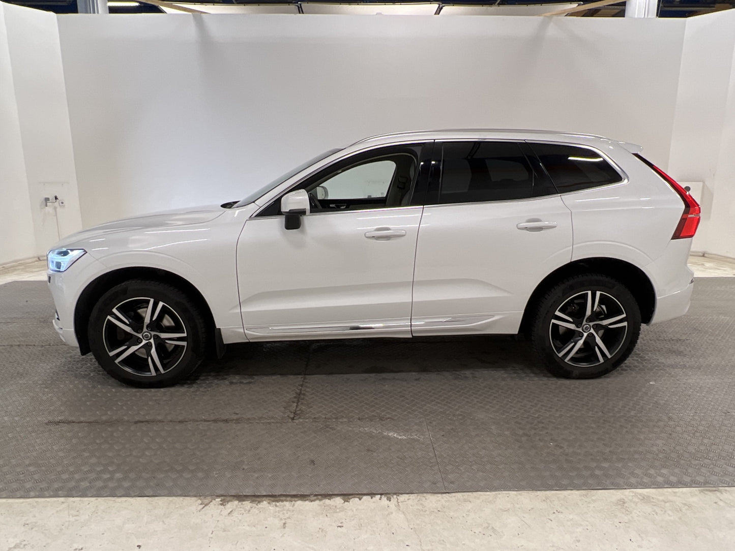 Volvo XC60 D4 AWD 190hk Inscription VOC D-värm Drag Keyless