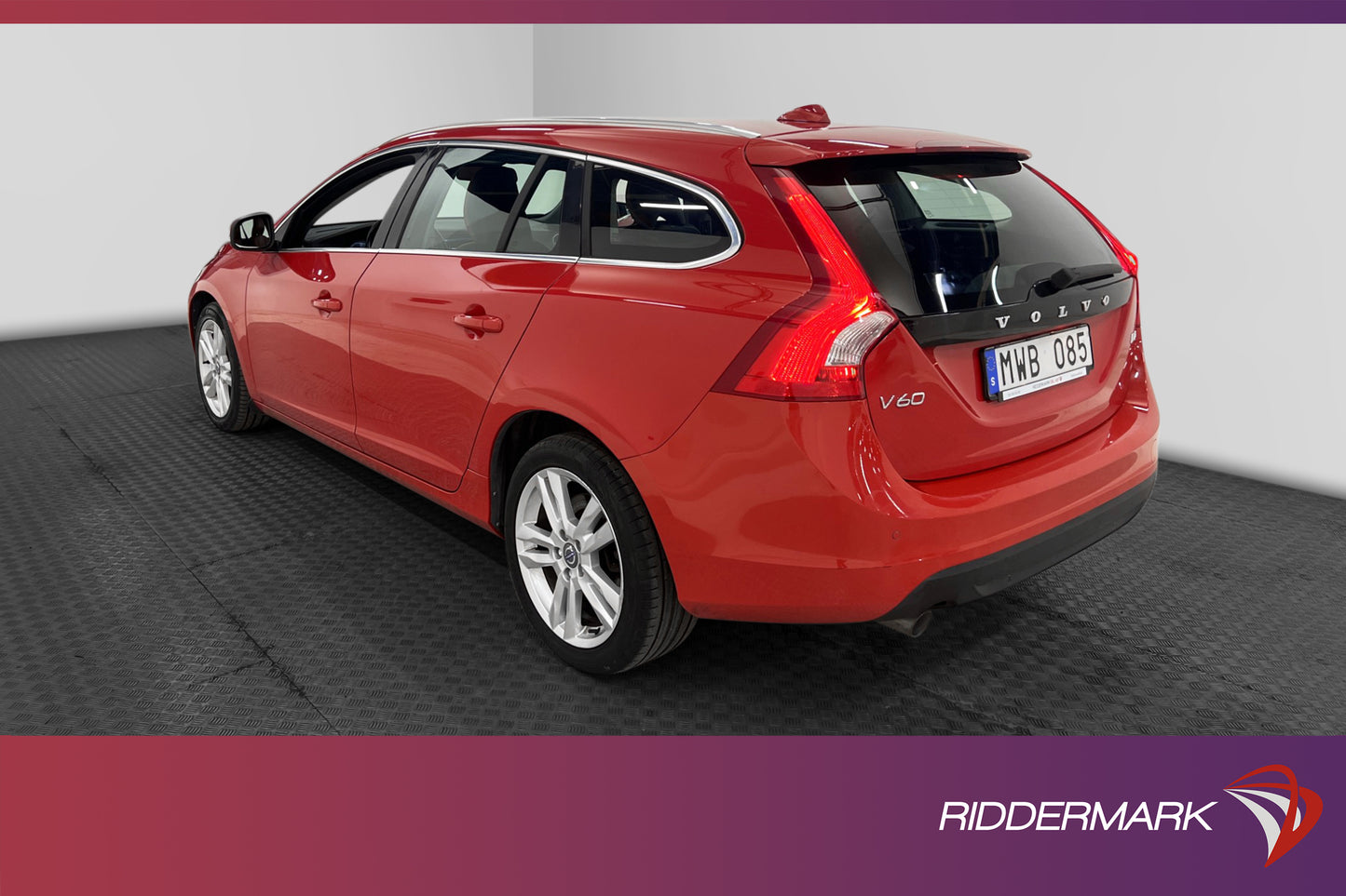 Volvo V60 D4 Summum Taklucka D-Värm VOC Skinn Navi 0,45l/mil