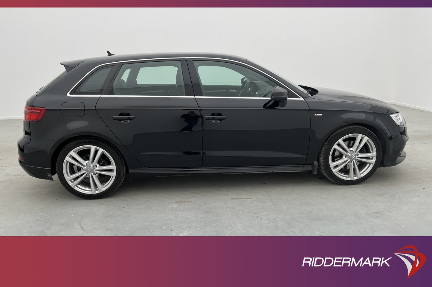 Audi A3 Sportback TFSI Q 190hk S-Line Adaptiv-fart Sensorer