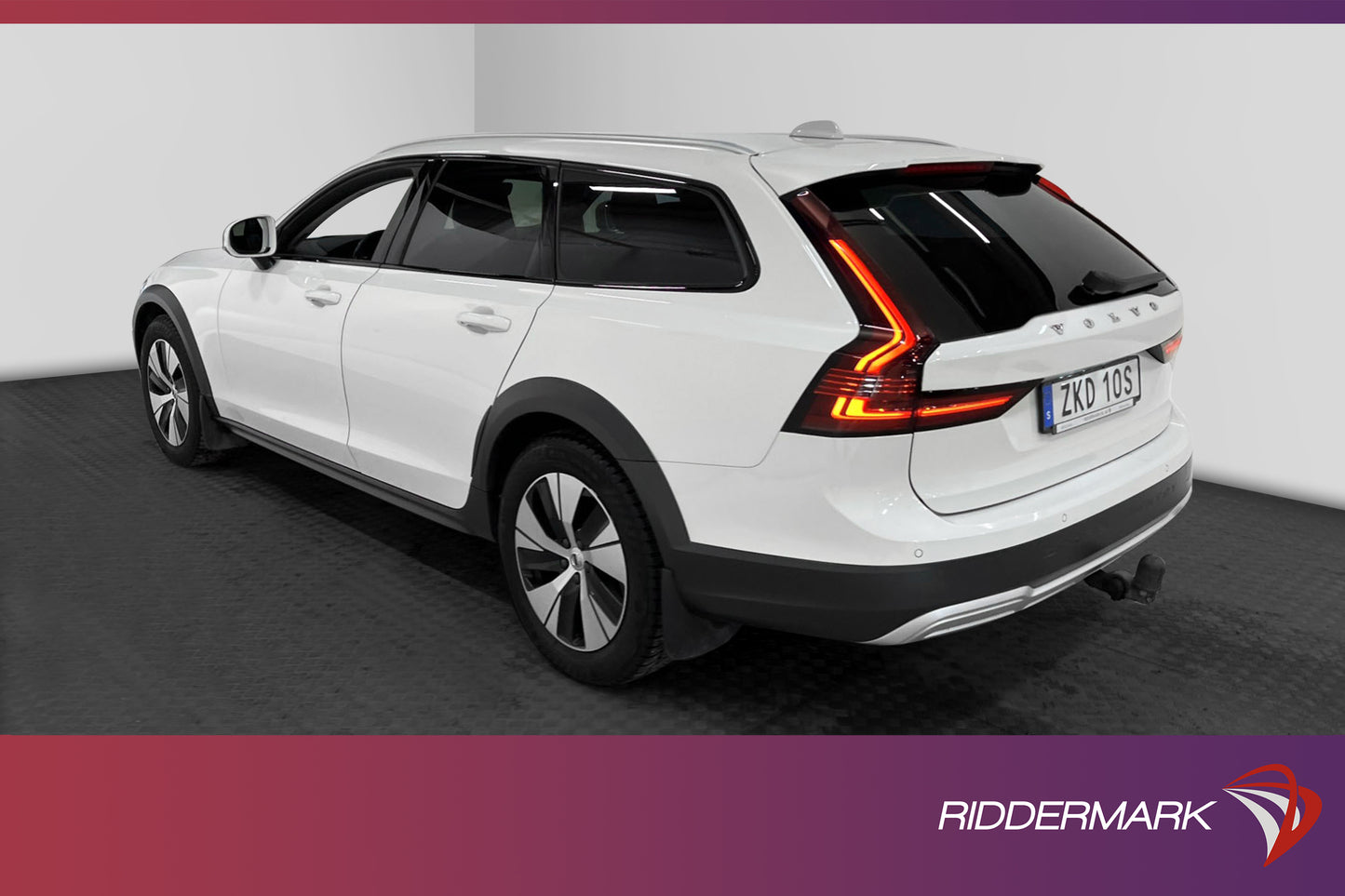 Volvo V90 Cross Country D4 AWD D-Värm H/K B-Kamera Skinn VOC