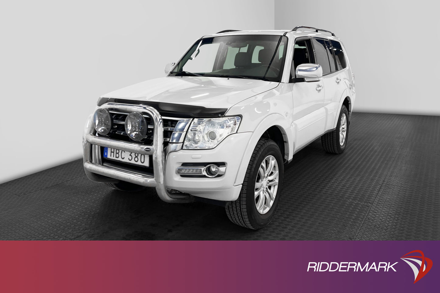 Mitsubishi Pajero 3.2 Di-D 4WD 200hk 7-Sits Pano B-Kam Skinn