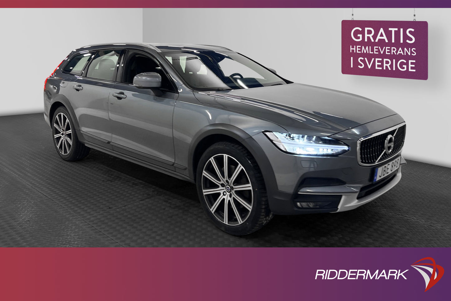 Volvo V90 Cross Country D4 AWD Momentum Plus D-värm VOC Navi