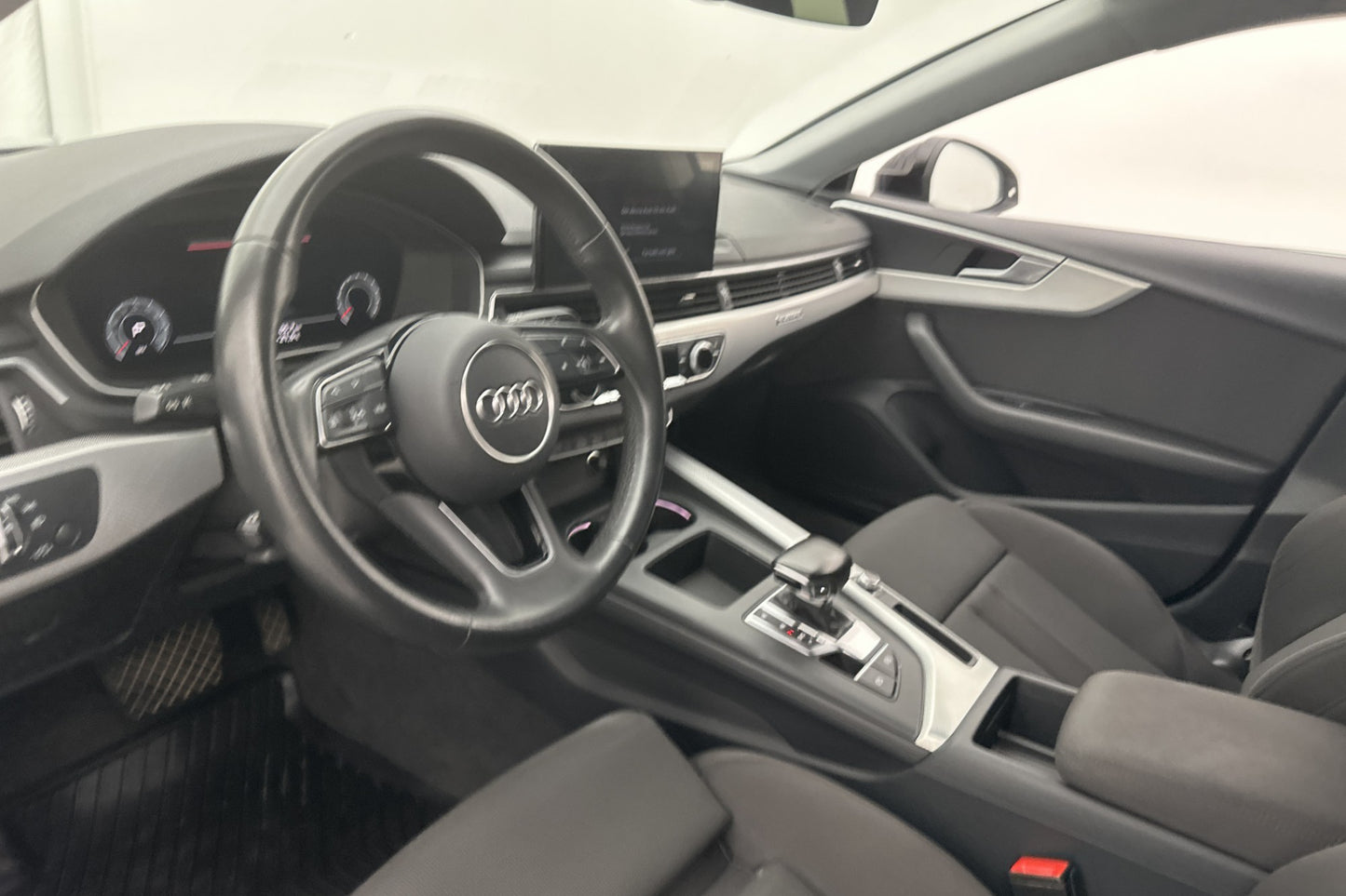 Audi A5 Sportback 45 TFSI Q Proline Cockpit Värm Kamera Drag