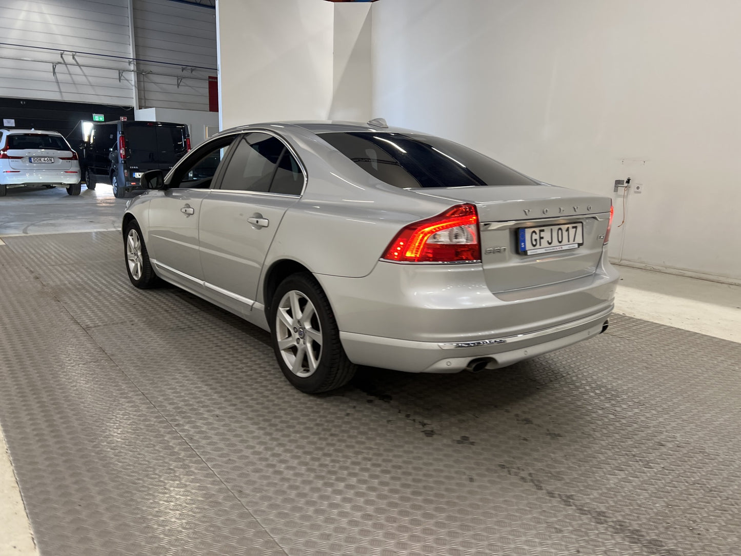 Volvo S80 D4 181hk Summum VOC D-Värm T-Lucka Skinn Navi