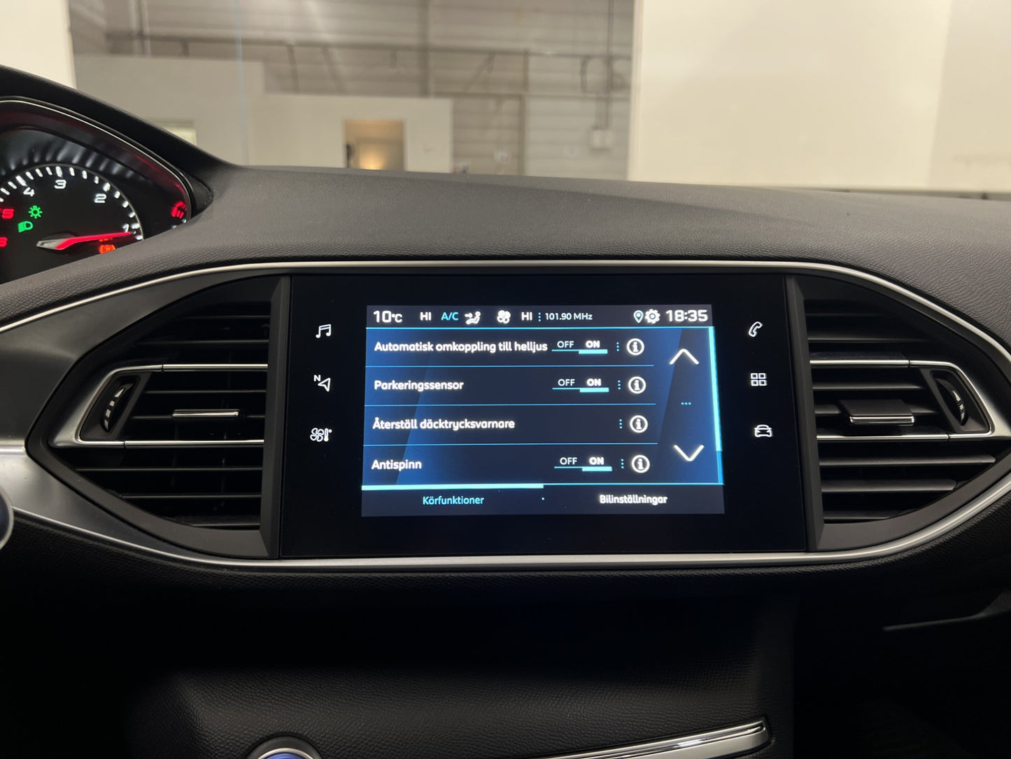 Peugeot 308 SW 130hk Allure Keyless Halvskinn Carplay MOMS