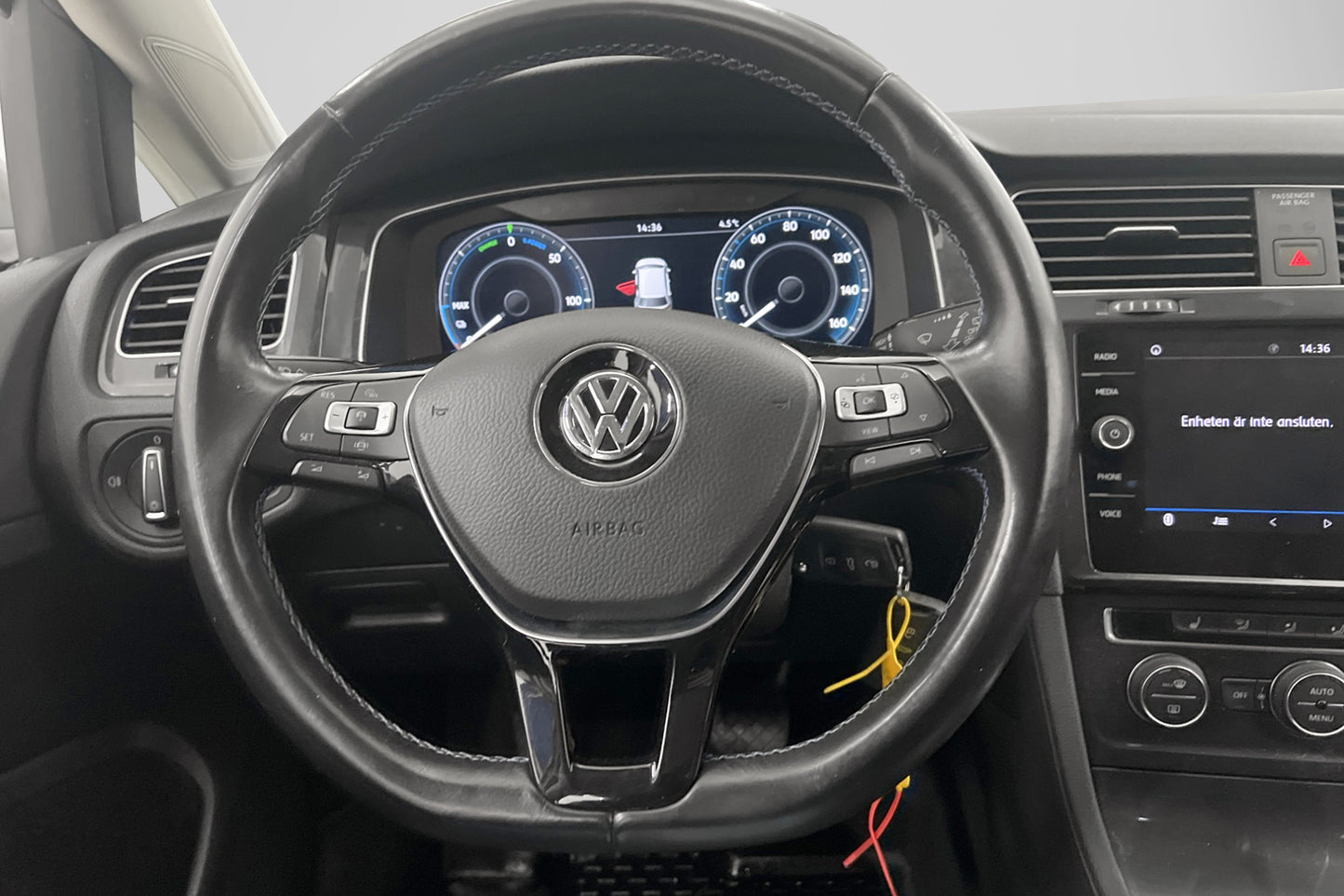 Volkswagen e-Golf 35.8kWh 136hk Cockpit GPS Carplay Sensorer