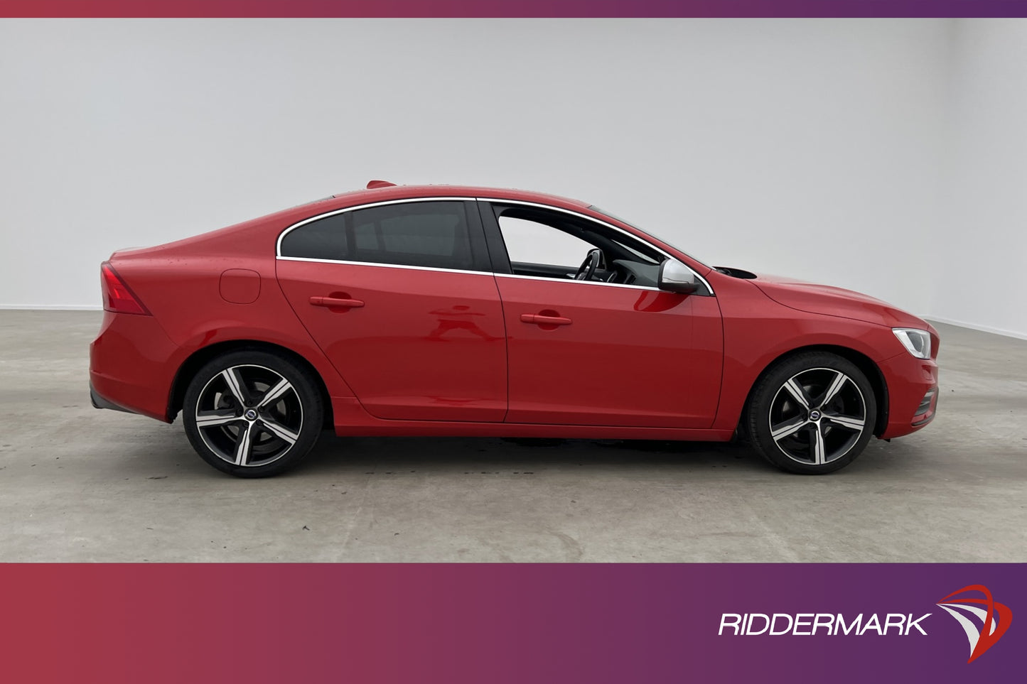 Volvo S60 T3 152hk R-Design VOC Värm Sensorer Välservad