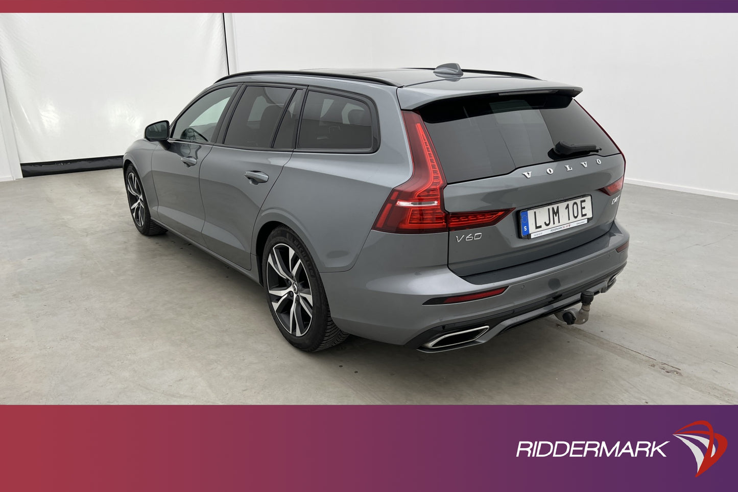 Volvo V60 D4 AWD R-Design VOC Pano H/K 360° HuD Navi D-Värm