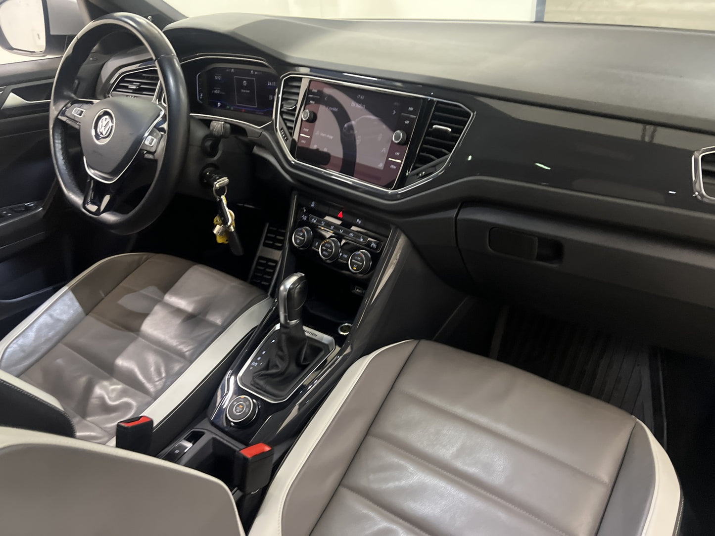 Volkswagen T-Roc 2.0 TSI 4Motion 190hk GT Cockpit Skinn Värm