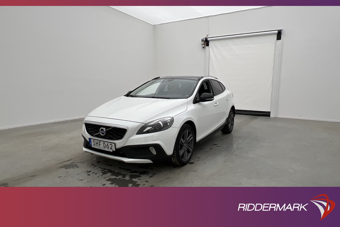 Volvo V40 Cross Country D3 Summum VOC Värm Pano Navi Skinn