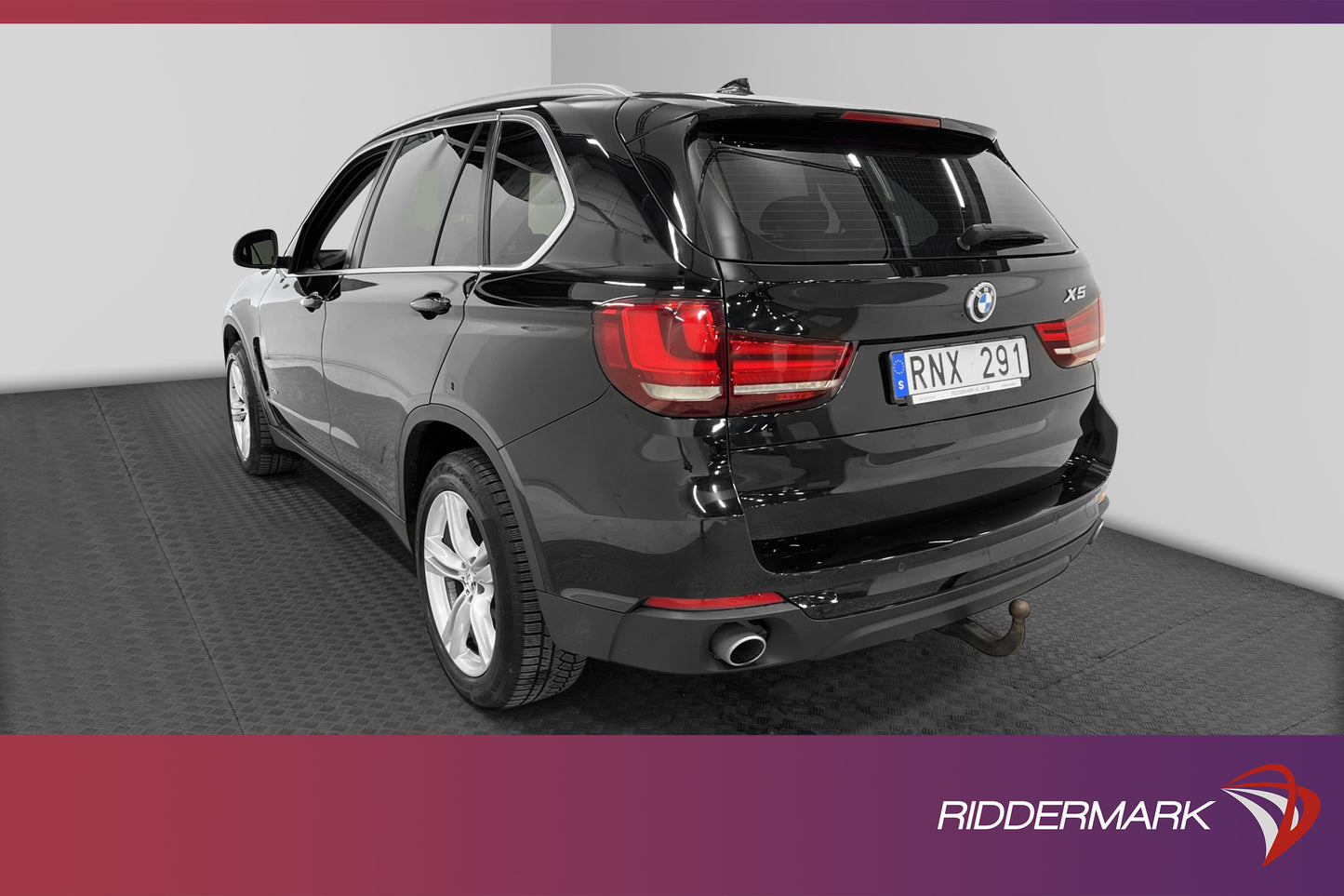 BMW X5 xDrive30d 258hk Skinn P-Sensorer Drag Navi