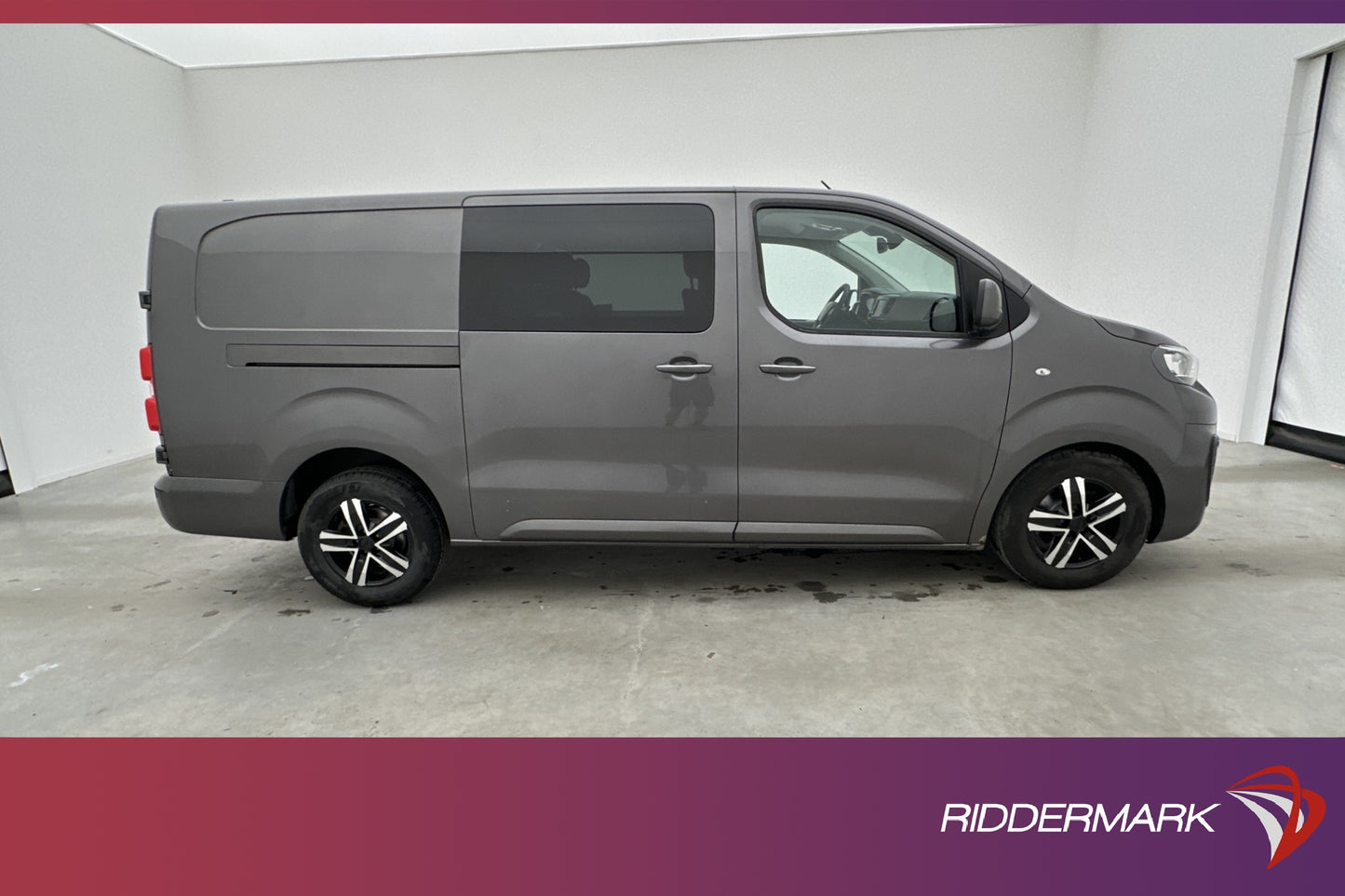 Peugeot Expert CrewVan  L3 177hk Värm B-Kamera Moms 1-Ägare