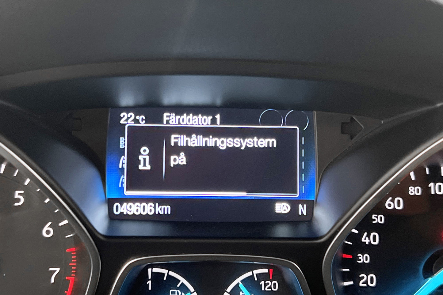 Ford Kuga 1.5 EcoBoost 150hk Rattvärme Carplay Nyservad