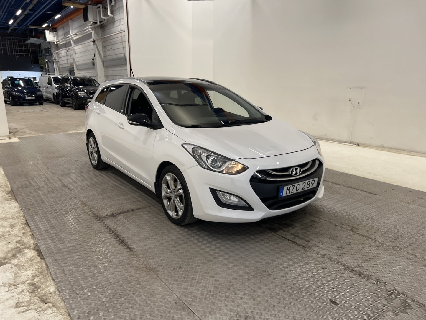 Hyundai i30 Kombi 1.6 CRDi 110hk Navi Rattvärme Farthållare