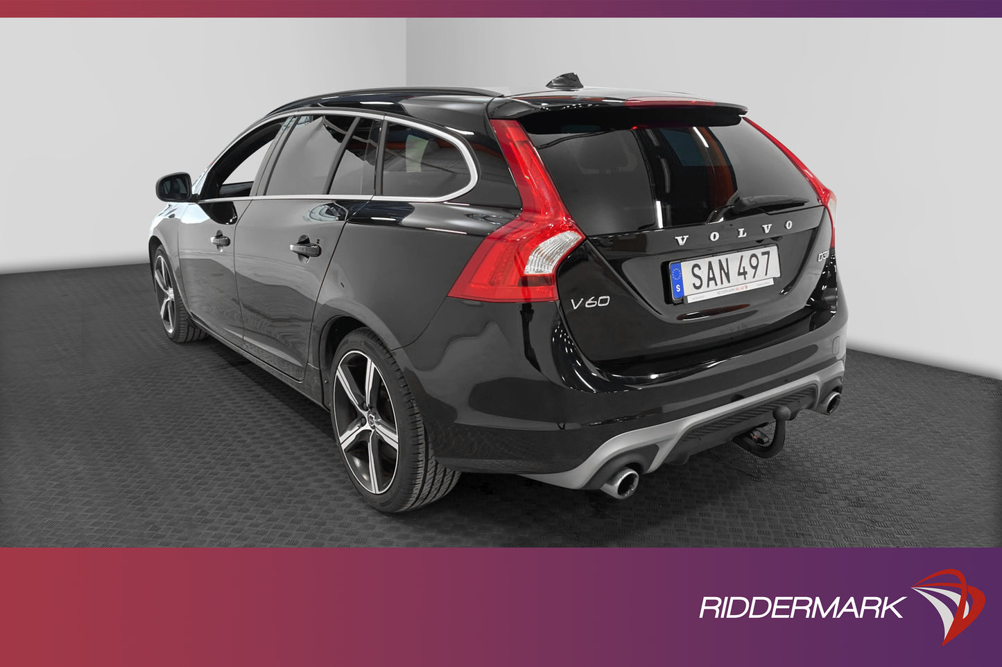 Volvo V60 D3  R-Design Classic VOC D-värm  B-kamera T-lucka