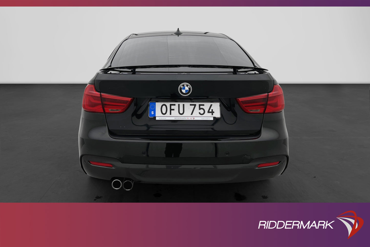 BMW 330i xDrive GT M Sport Shadow B-kamera HiFi Navi 252hk