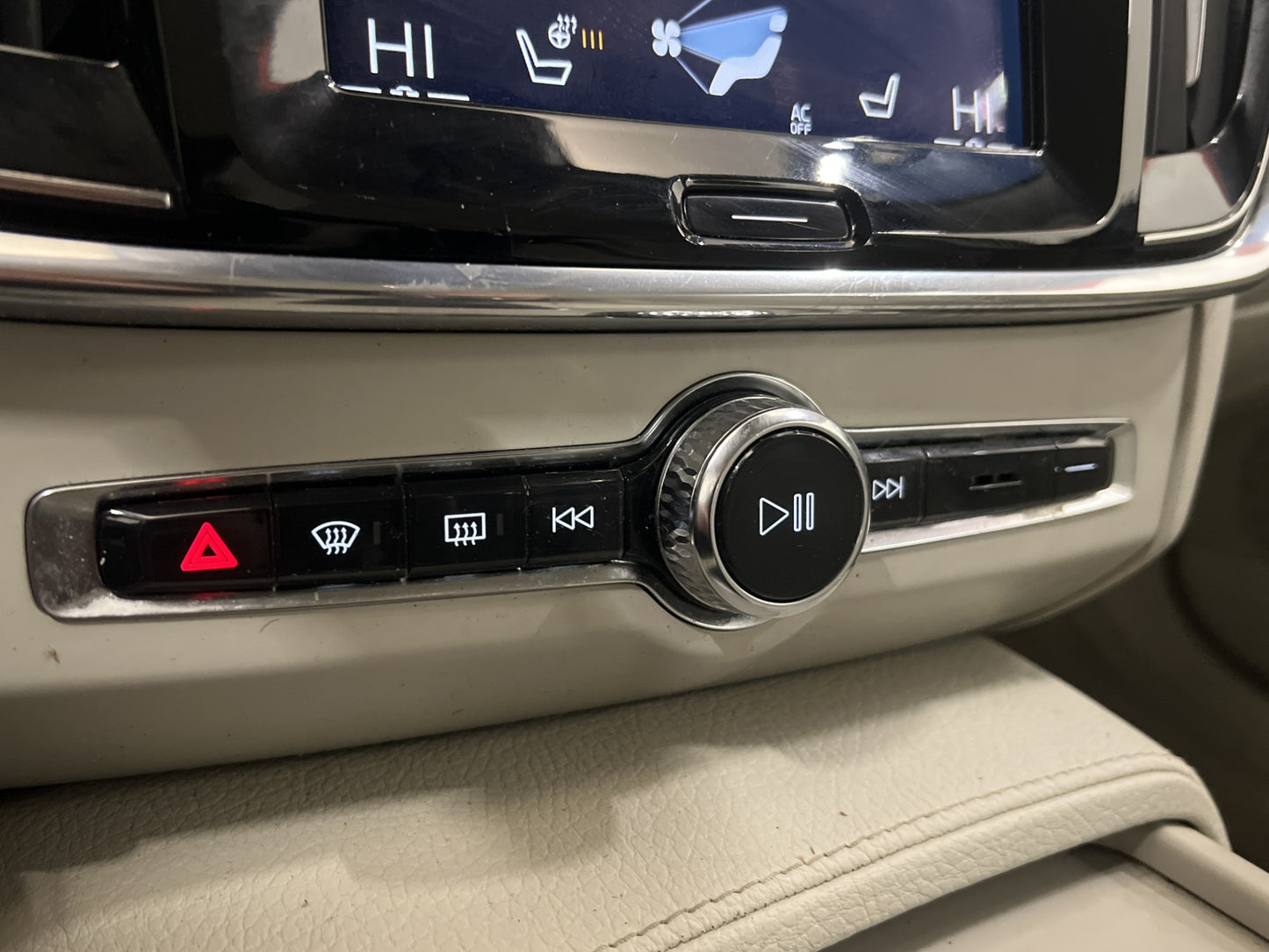 Volvo V90 D3 Advanced VOC Värm HUD Kamera BLIS Keyless Drag