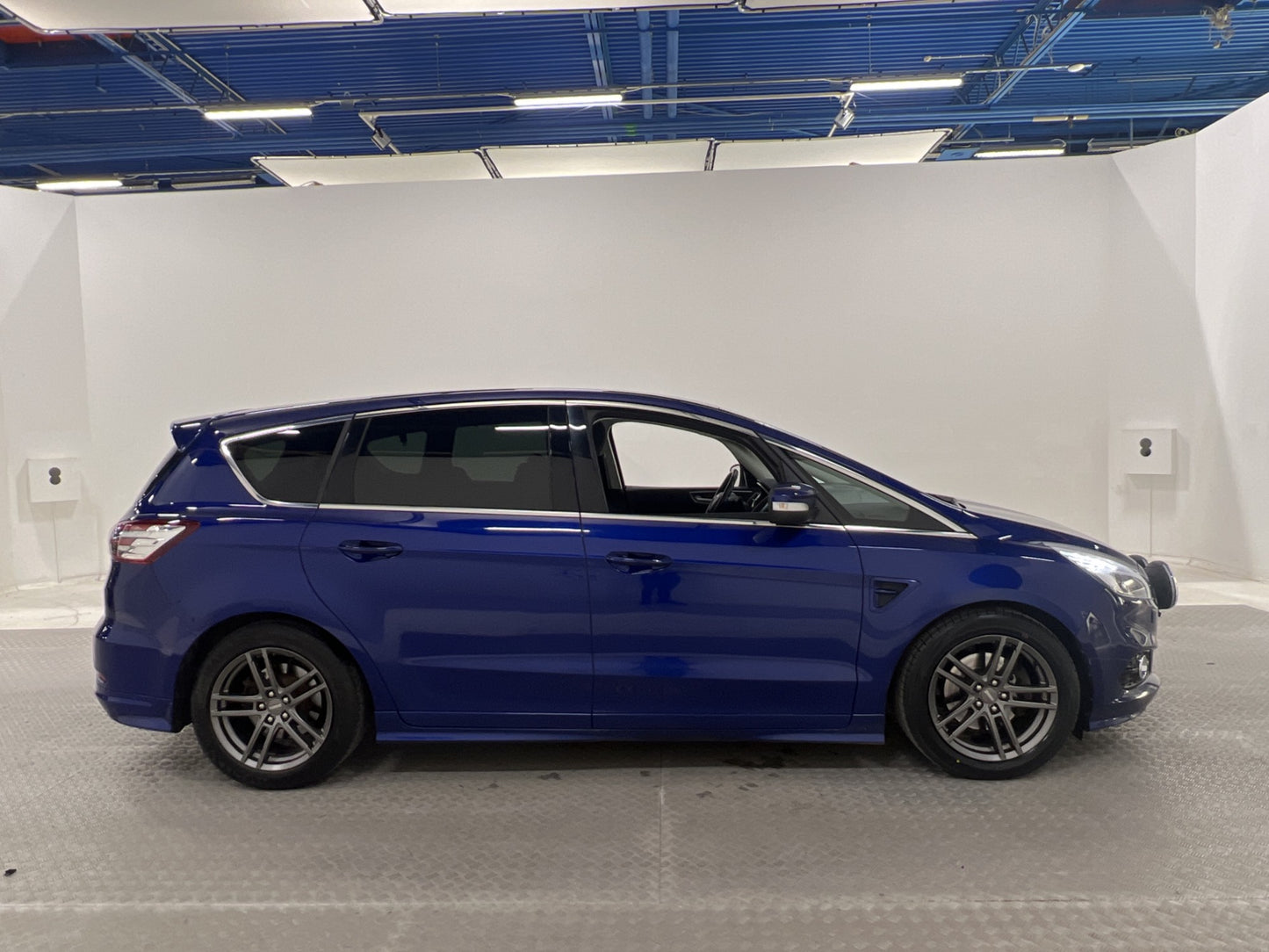 Ford S-Max 2.0 TDCi AWD 7-sits Kamera Navi Dragkrok Välserv