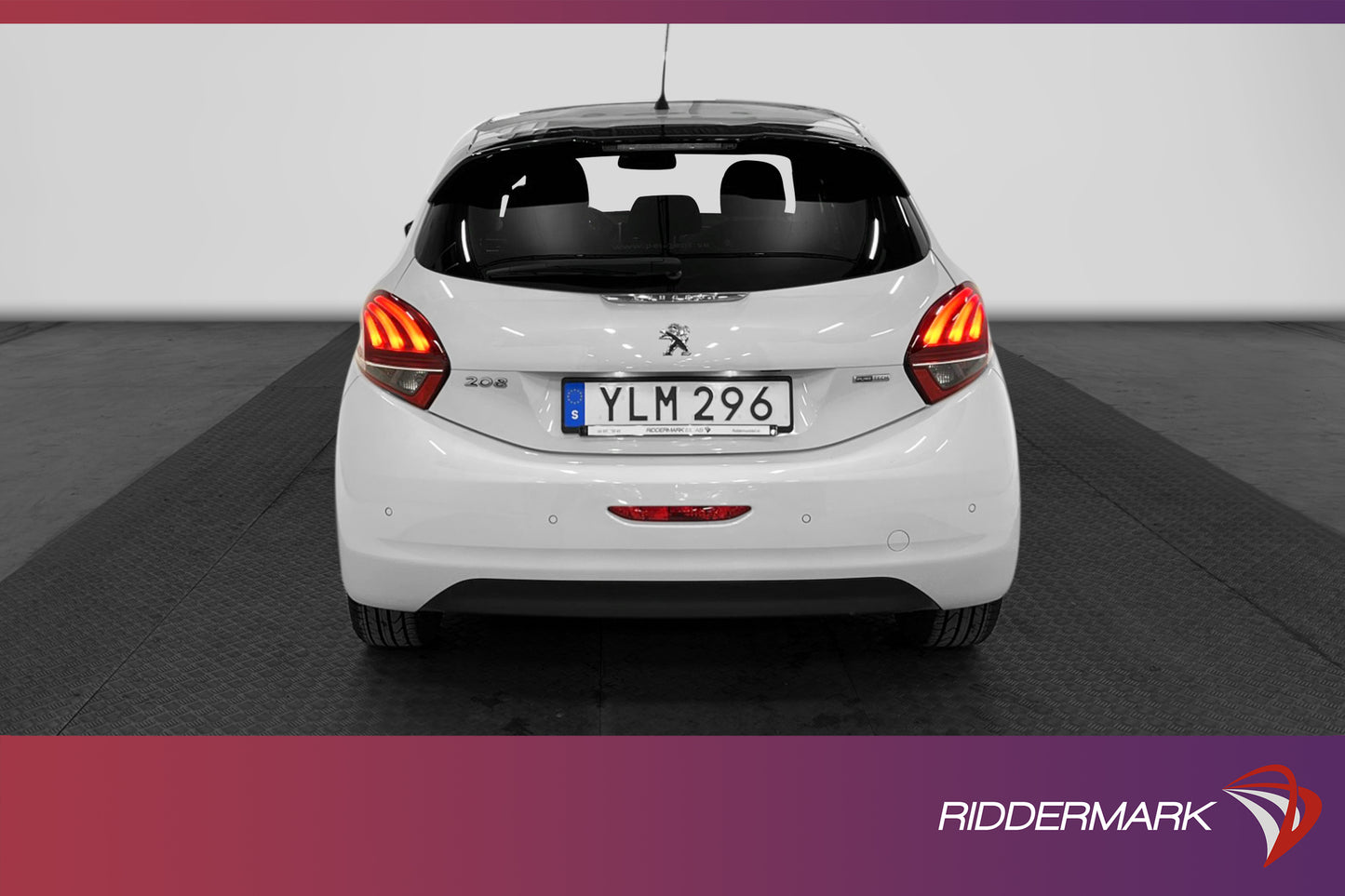 Peugeot 208 1.2L PureTech 82 hk Nyservad P-sensorer