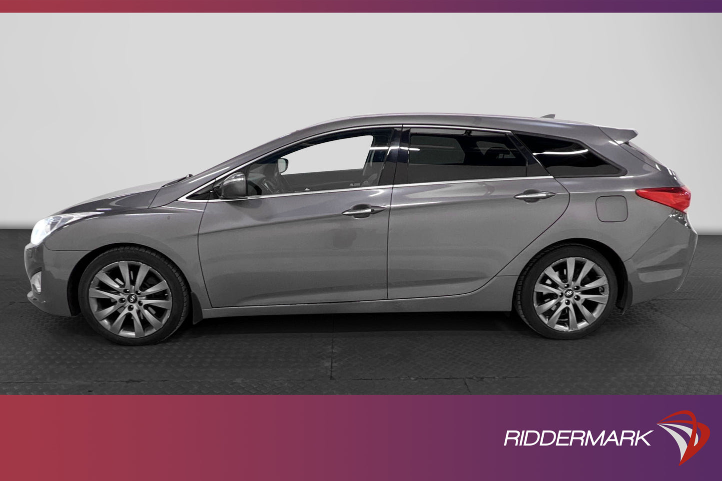 Hyundai i40 1.7 CRDi 136hk Drag Pano Navi Keyless Skinn