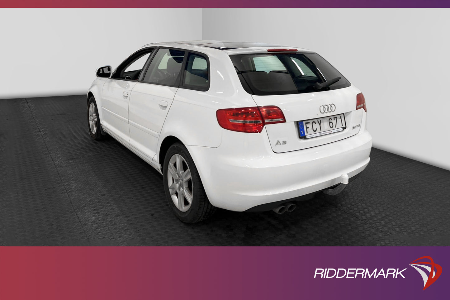 Audi A3 Sportback 2.0 TDI 140hk Panorama M-värm Drag AUX