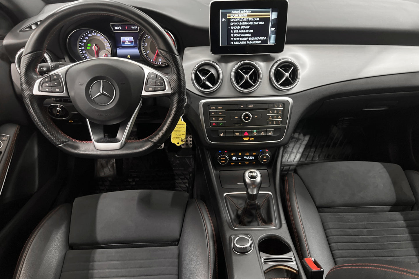 Mercedes-Benz GLA 200 156hk AMG Sport Värmare Sensorer