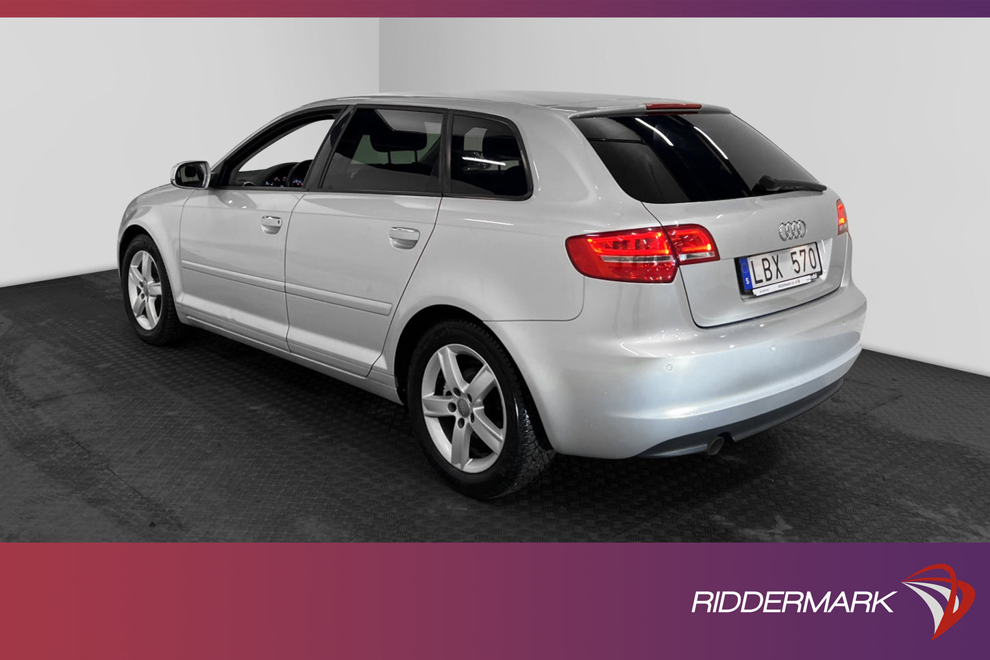 Audi A3 1.6 TDI S Tronic 105hk M-Värm P-Sensorer 0,43l/mil