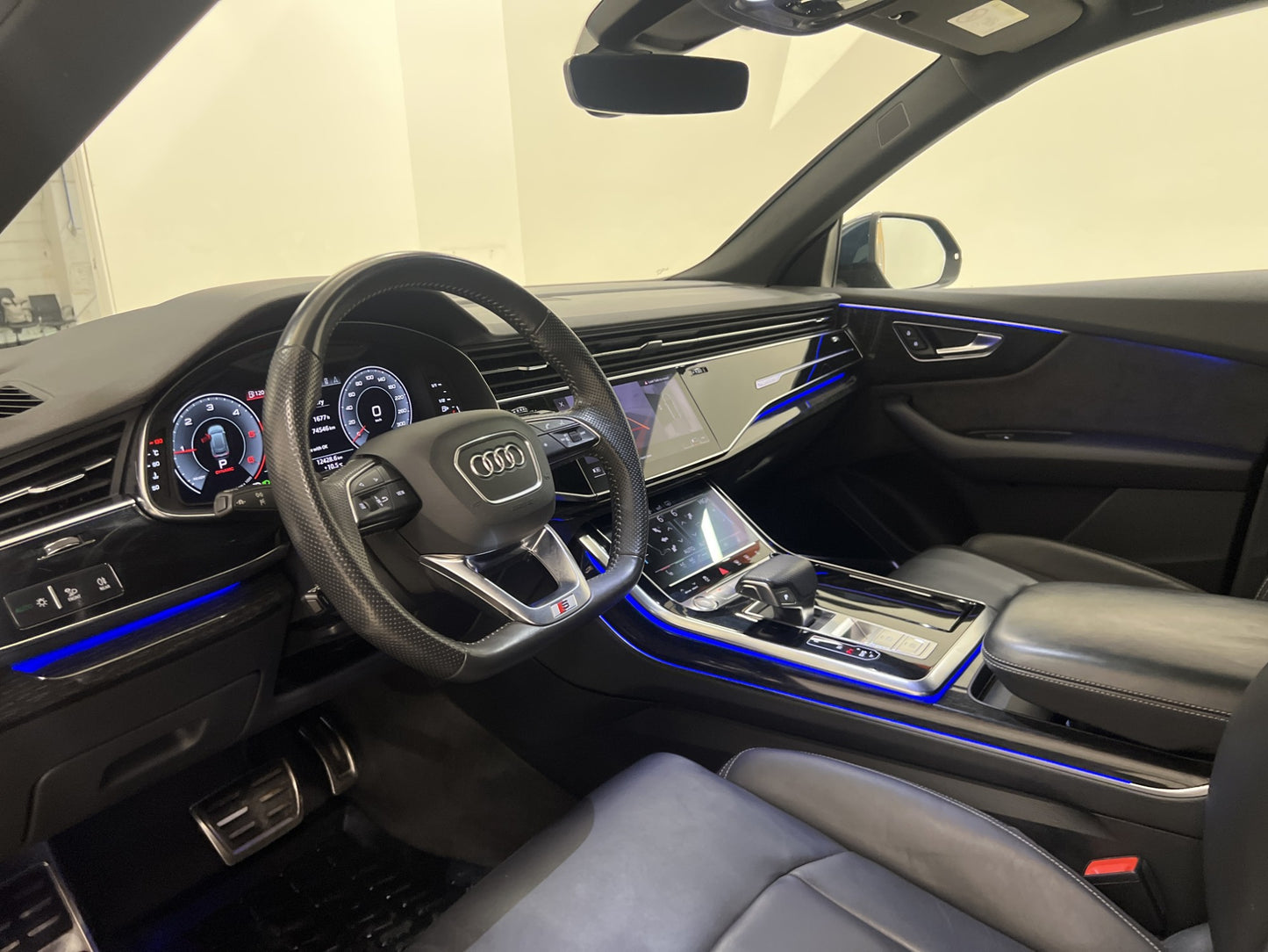 Audi Q8 50 Q  S-Line D-värme Matrix Svart Optik B&O Luftfj