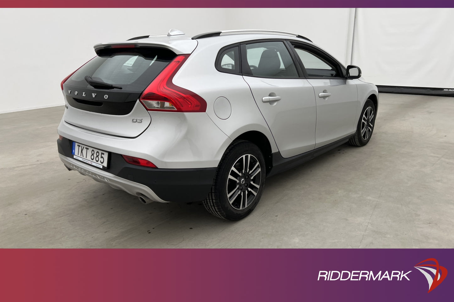 Volvo V40 Cross Country D3 150hk Momentum D-värm VOC Navi