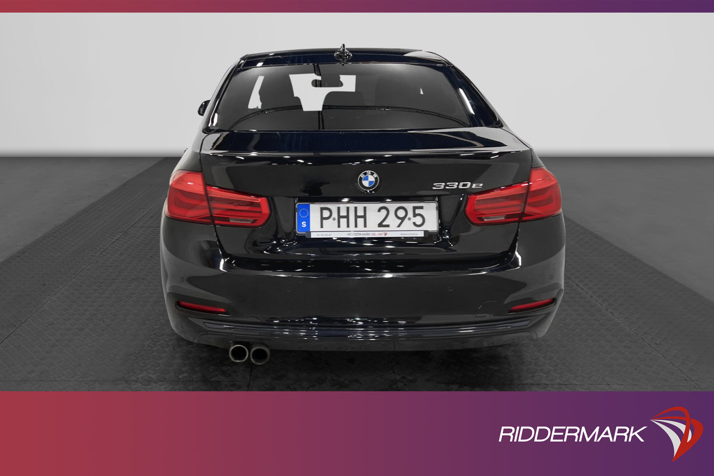 BMW 330e Sport Line Navigation HiFi Lane Assist Välservad