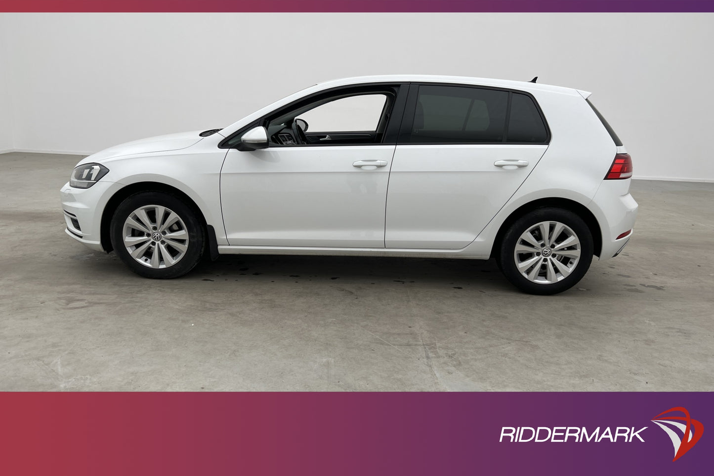 Volkswagen Golf 1.0 TSI Automat 115hk B-Värmare App-connect